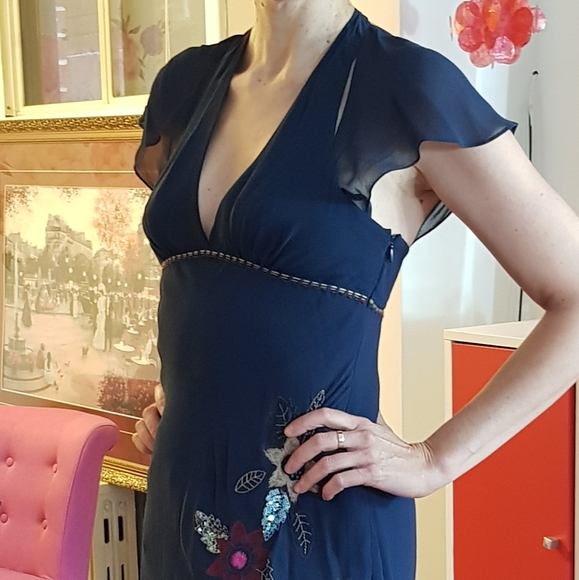 New Silk BCBG Embroidered Dress - Picture 4 of 17